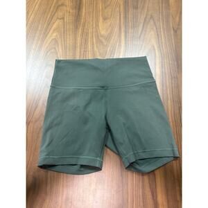 Lululemon wunder train high-rise short 6 inch size 10